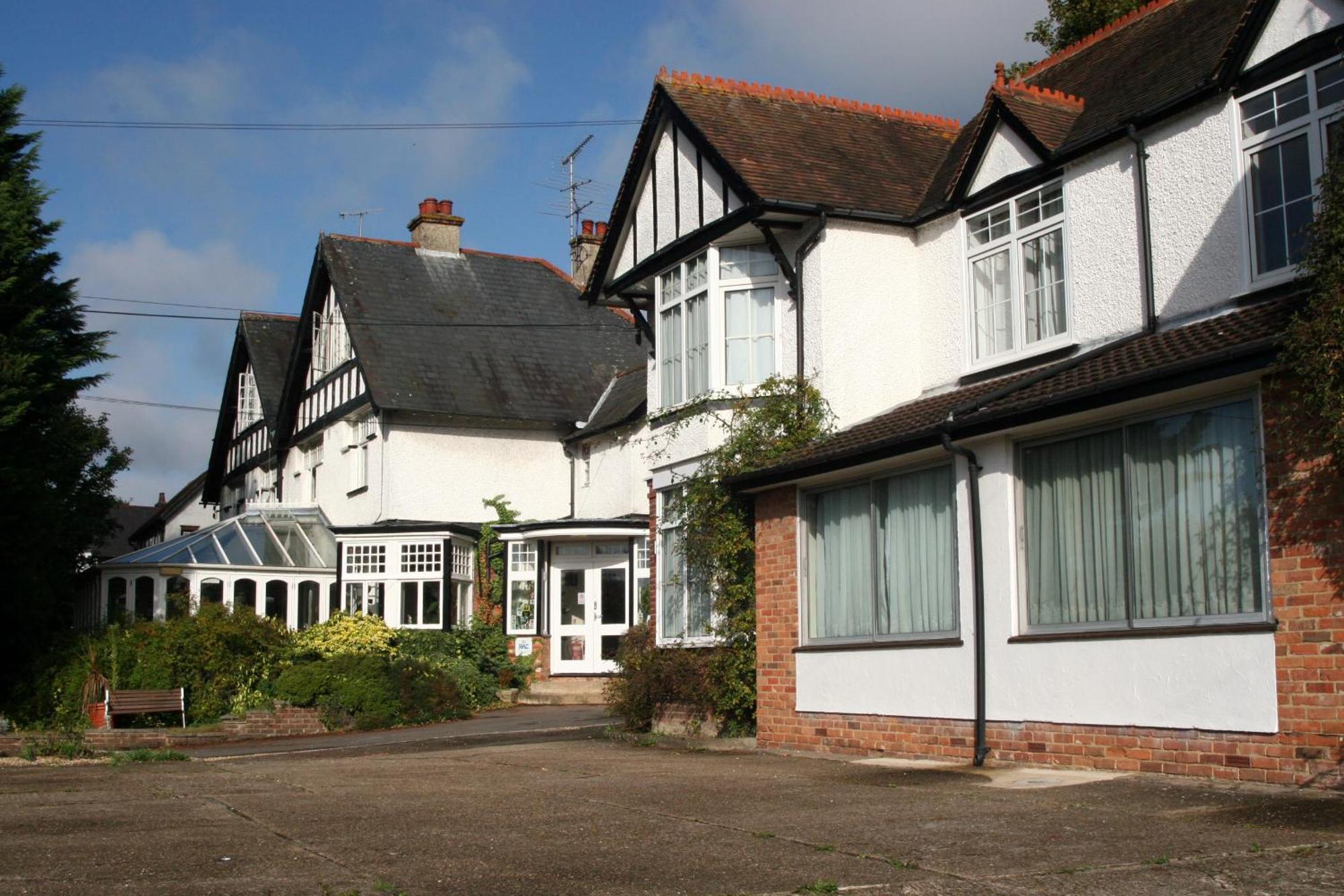 Clifton Lodge Hotel High Wycombe Exterior foto